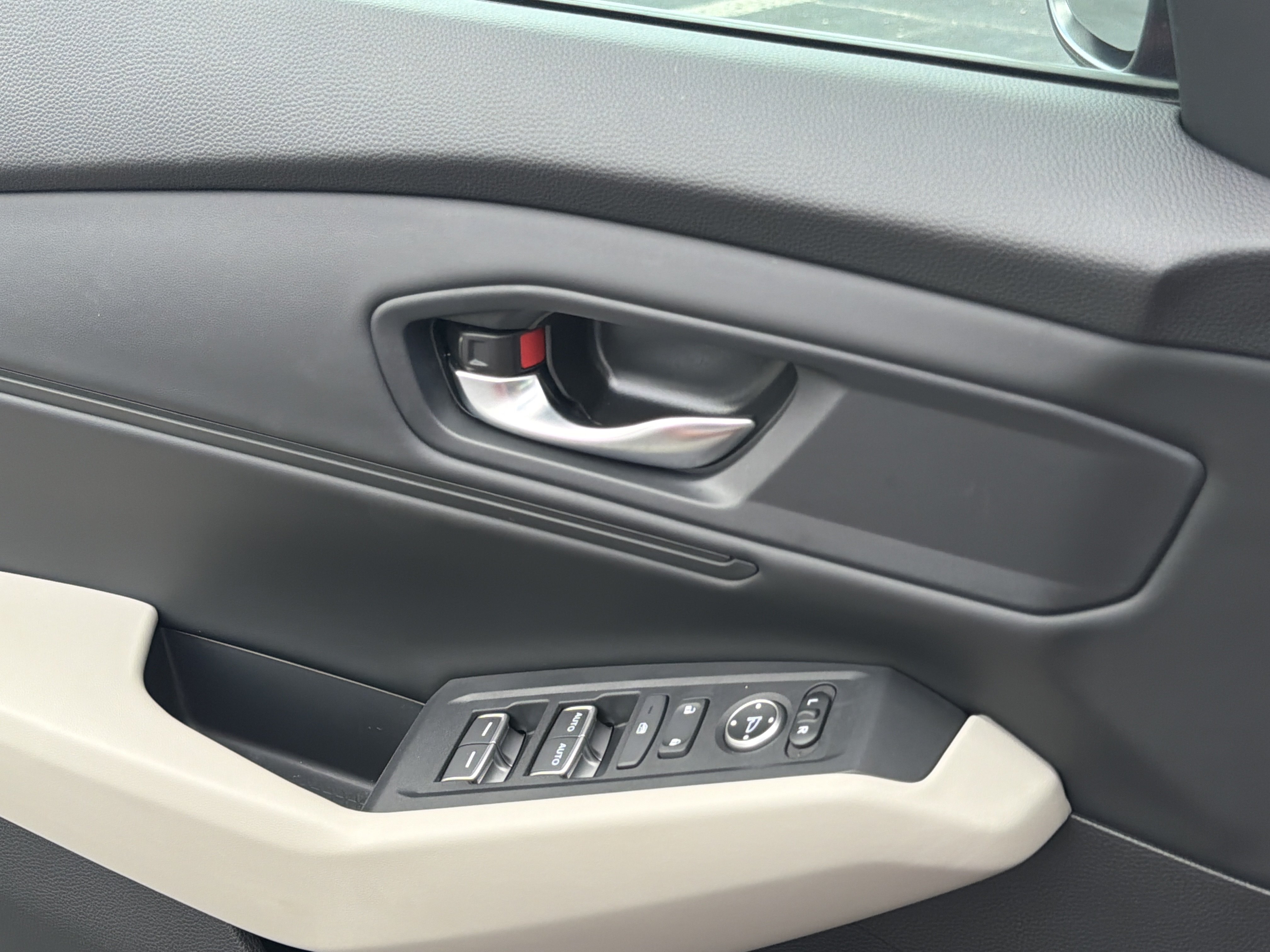 Used 2024 Honda Accord EX image 28