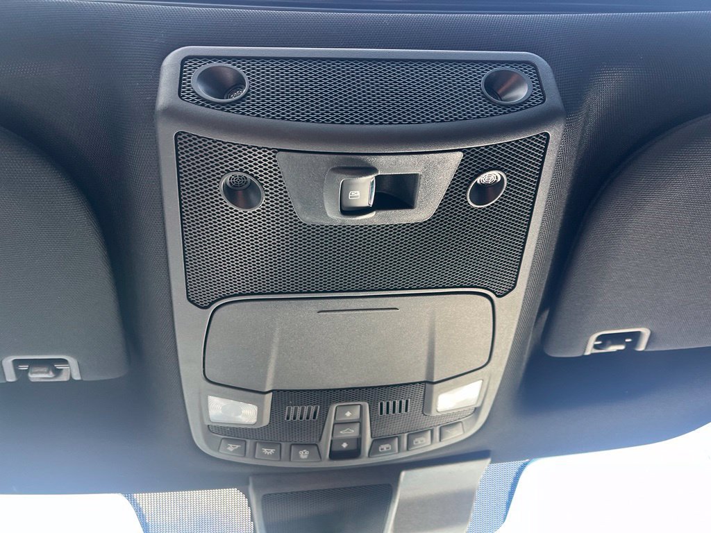 Used 2021 Ford F350 Platinum w/ FX4 Off-Road Package AWD/4WD image 36