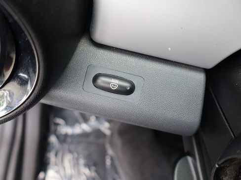 Used 2012 MINI Cooper Hardtop w/ Cold Weather Pkg image 20