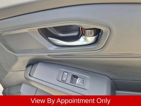 Used 2025 Honda Accord SE image 35