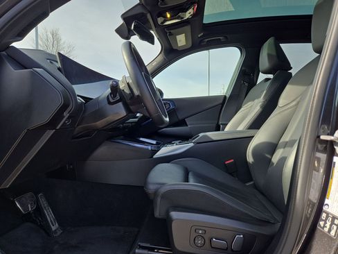 Used 2025 BMW X3 xDrive30i image 16