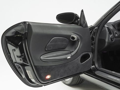 Used 1999 Porsche 911 Carrera image 16