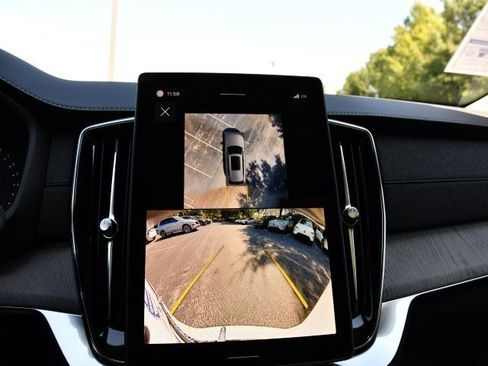 New 2026 Volvo XC90 B6 Ultra w/ Protection Package Premier image 14