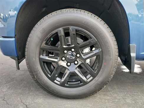 Used 2024 Chevrolet Silverado 1500 Custom w/ LPO, Dark Essentials Package RWD image 23