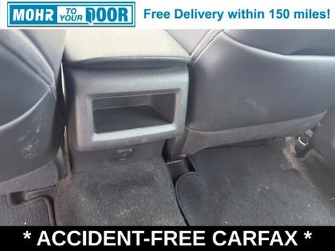 Used 2020 Toyota Camry SE w/ Convenience Package FWD image 39