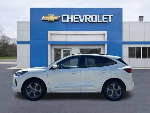 Used 2024 Ford Escape ST-Line Select w/ Tech Pack #2 AWD/4WD image 3