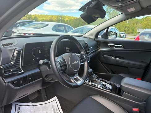Used 2023 Kia Sportage EX AWD/4WD image 18