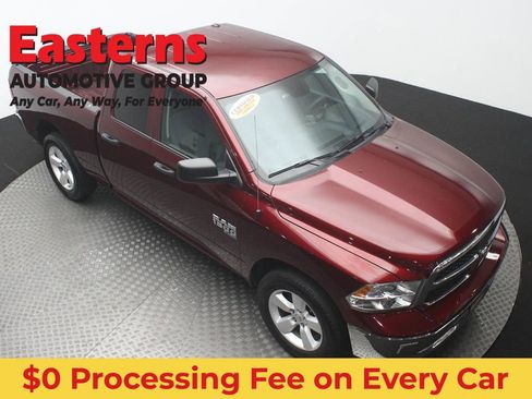 Used 2024 RAM 1500 Classic SLT AWD/4WD image 3