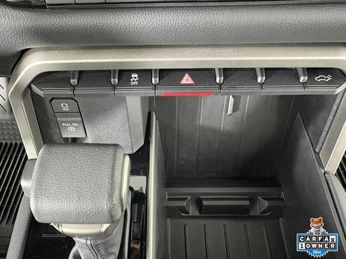 Used 2026 Toyota Tundra Limited AWD/4WD image 23