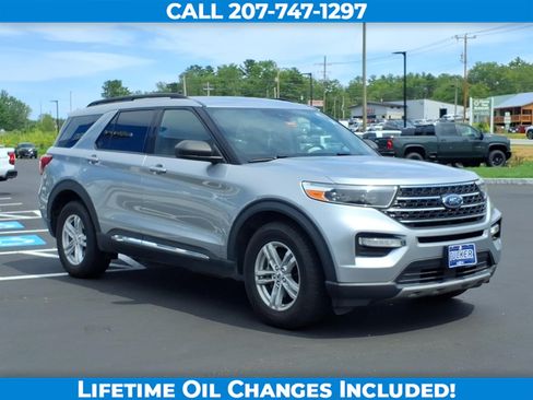 Used 2020 Ford Explorer XLT w/ Equipment Group 202A AWD/4WD image 3
