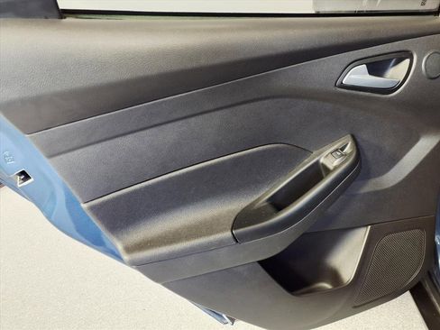 Used 2018 Ford Focus SEL image 25