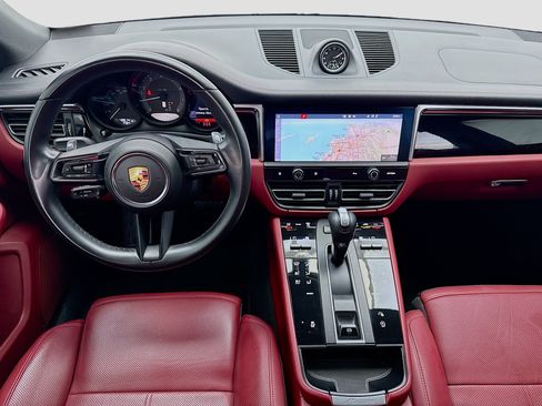 Used 2022 Porsche Macan AWD/4WD image 15
