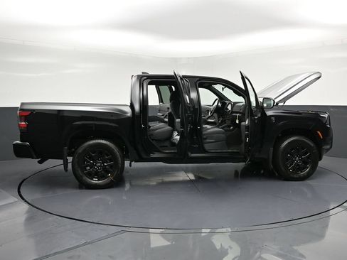 New 2026 Nissan Frontier SV w/ Tow Package AWD/4WD image 33