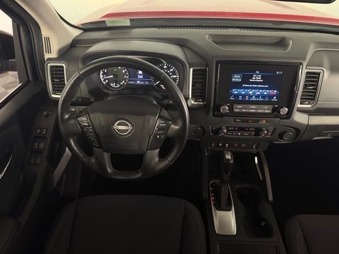 Used 2024 Nissan Frontier SV w/ SV Convenience Package image 12