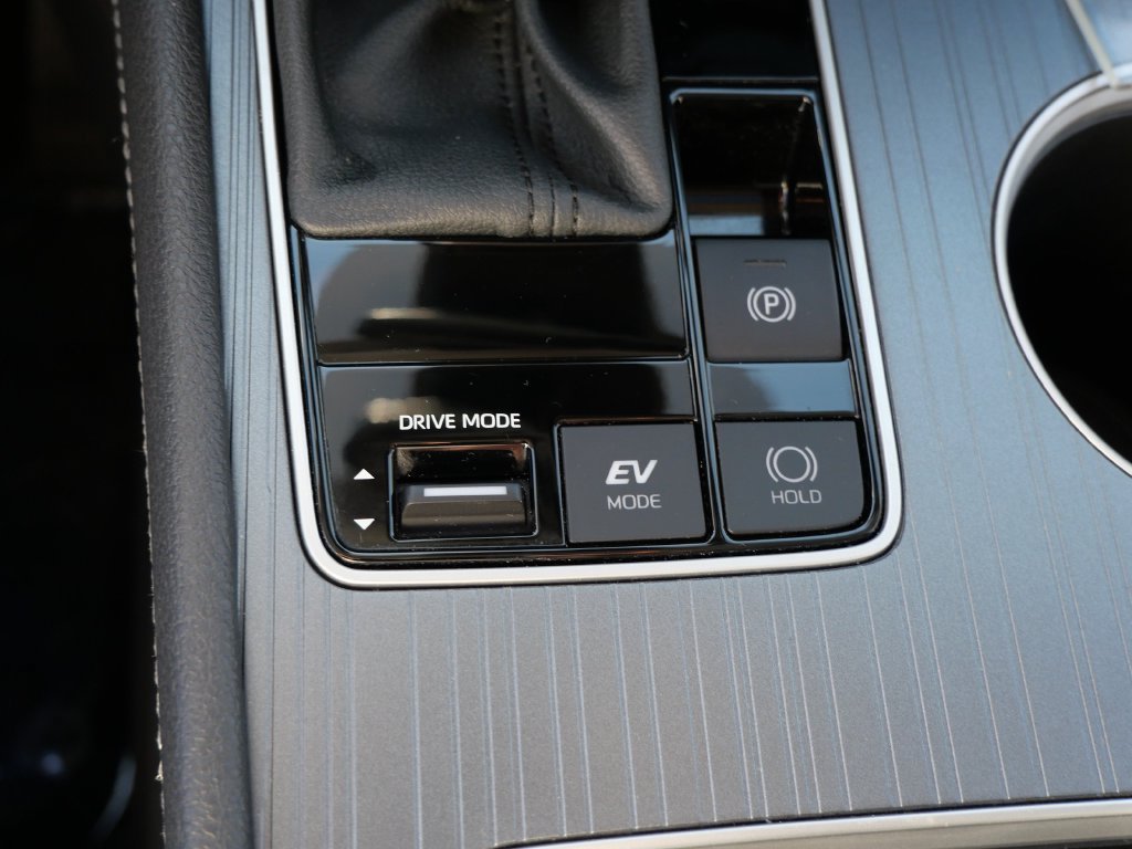 Certified 2026 Toyota Sienna XLE FWD image 23
