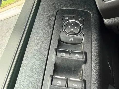 Used 2017 Ford F150 XLT w/ Equipment Group 302A Luxury AWD/4WD image 17