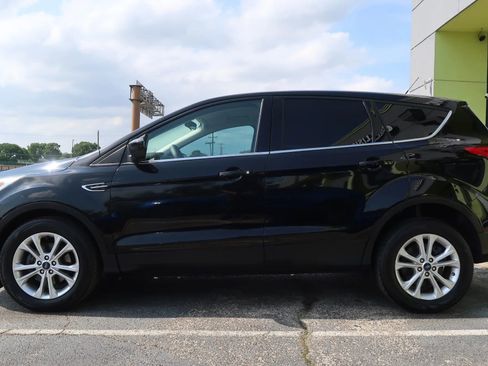 Used 2019 Ford Escape SE FWD image 7