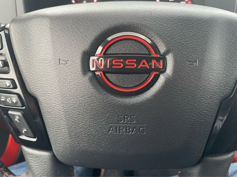 Used 2024 Nissan Frontier PRO-4X w/ Off-Road Protection Package AWD/4WD image 17