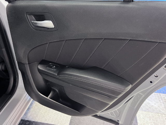 Used 2022 Dodge Charger SXT w/ Blacktop Package RWD image 13