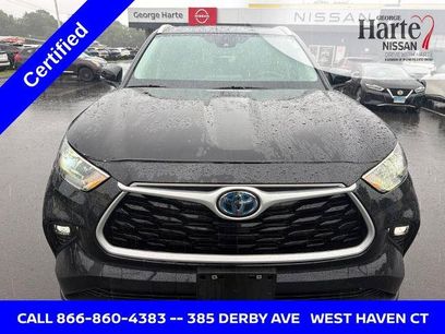 Used 2024 Toyota Highlander XLE