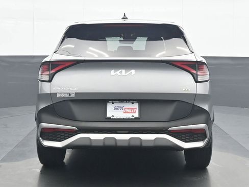 Used 2023 Kia Sportage LX AWD/4WD image 5
