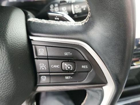 Used 2022 Jeep Grand Cherokee L Limited AWD/4WD image 11