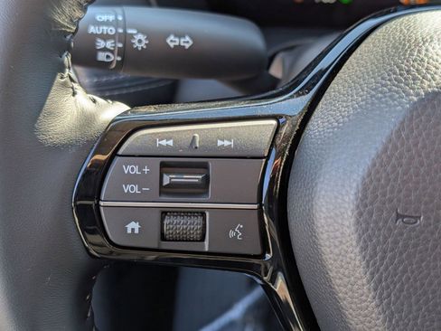 New 2026 Honda HR-V EX-L image 18