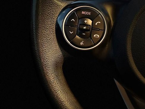 Used 2020 Kia Soul S FWD image 31