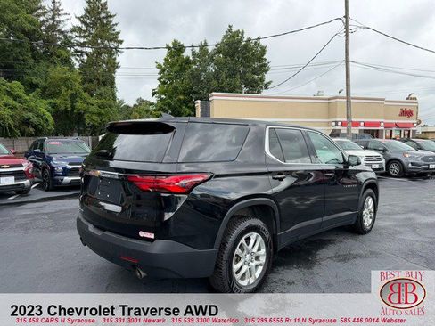 Used 2023 Chevrolet Traverse LS w/ LPO, Cargo Package AWD/4WD image 7