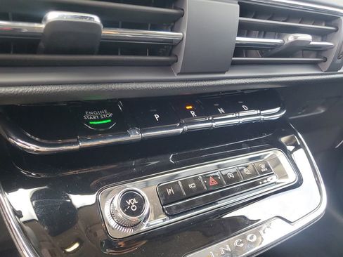 New 2025 Lincoln Corsair Reserve w/ Equipment Group 202A image 30