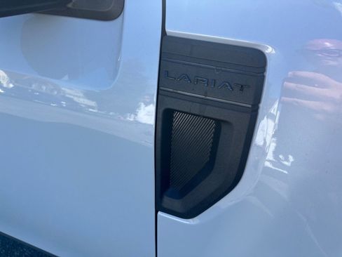 New 2025 Ford Maverick Lariat w/ Black Appearance Package image 5