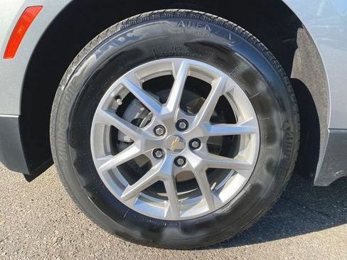 Used 2023 Chevrolet Equinox LS w/ LS Convenience Package AWD/4WD image 31