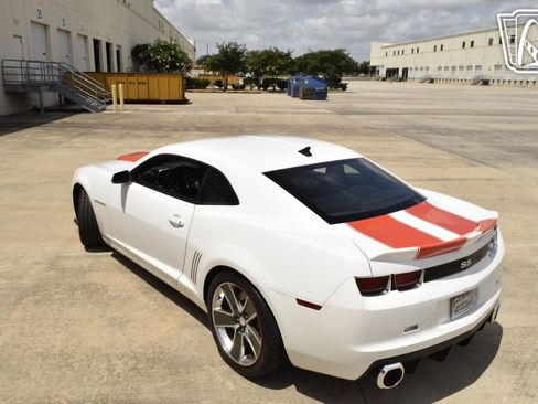 Used 2011 Chevrolet Camaro SS w/ RS Package image 6