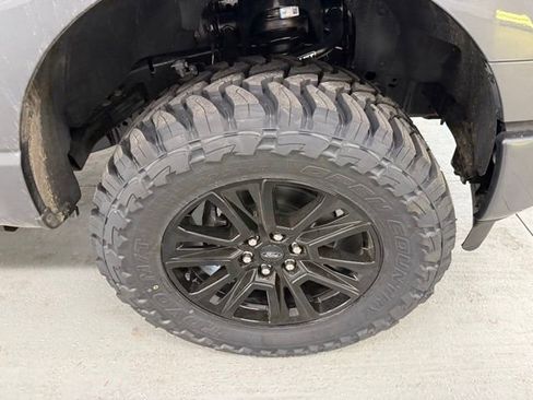 New 2025 Ford F150 Platinum w/ Equipment Group 702A High image 4