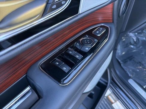 Used 2024 Lincoln Navigator Reserve w/ Equipment Group 201A image 23