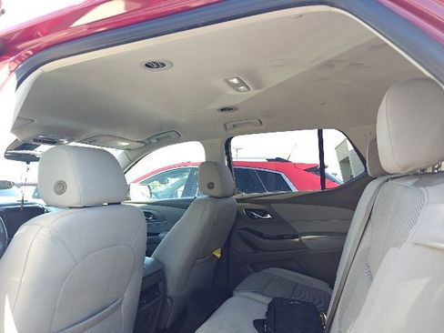 Used 2020 Chevrolet Traverse LT image 22