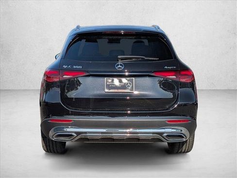 Certified 2026 Mercedes-Benz GLC 300 4MATIC image 8