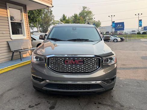 Used 2019 GMC Acadia Denali w/ Technology Package FWD image 8