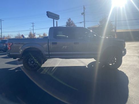 Used 2018 Ford F150 XLT image 4