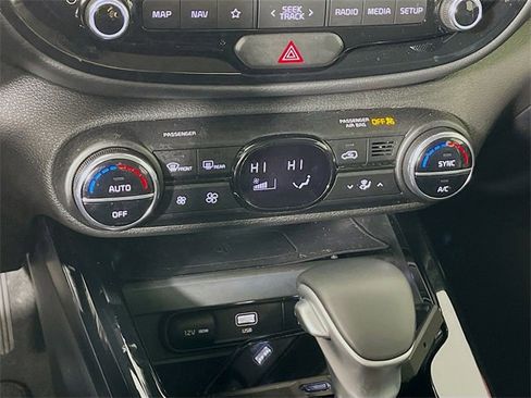 Used 2024 Kia Soul GT-Line w/ Option Group 020 image 17