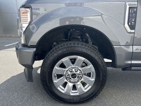 Used 2022 Ford F250 Platinum image 19