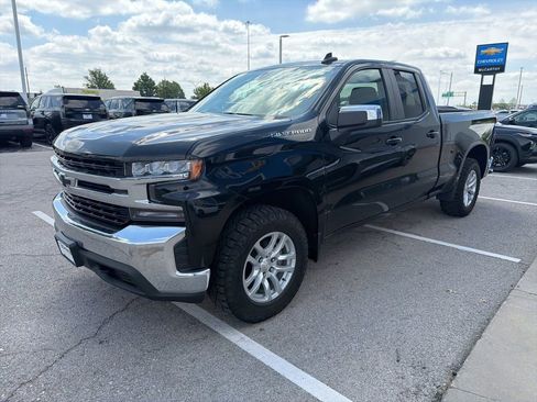 Used 2019 Chevrolet Silverado 1500 LT w/ All-Star Edition AWD/4WD image 4