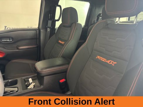 Used 2025 Nissan Frontier PRO-4X AWD/4WD image 14