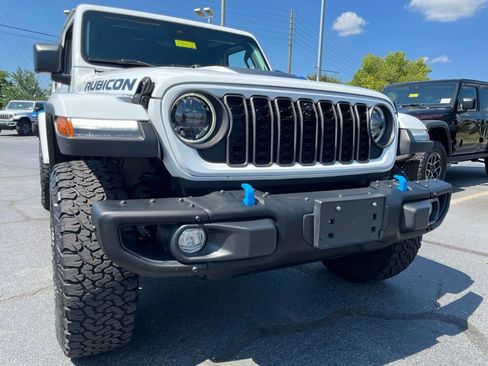Used 2024 Jeep Wrangler Unlimited Rubicon 4xe AWD/4WD image 71