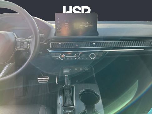 Used 2025 Honda Civic Sport Touring image 11