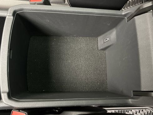 Used 2020 Volkswagen Atlas Cross Sport SEL Premium R-Line image 25