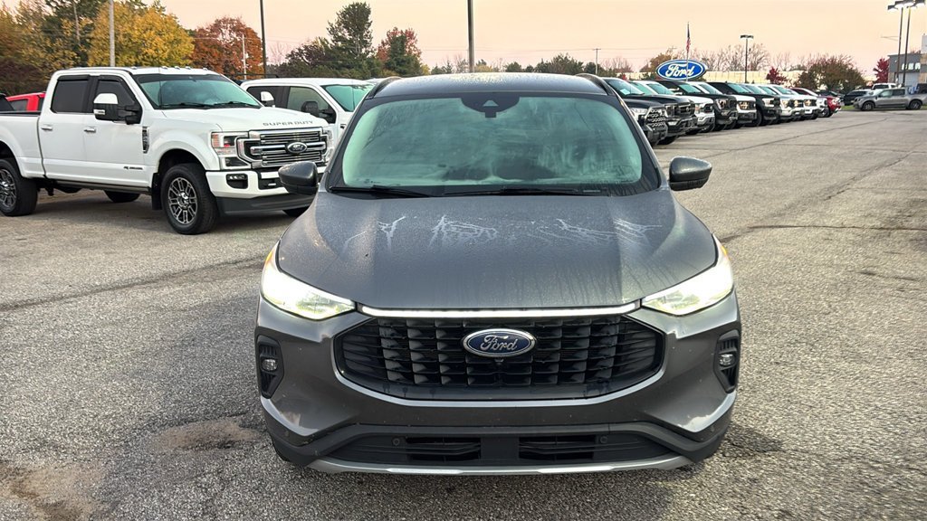 Used 2024 Ford Escape Platinum AWD/4WD image 6