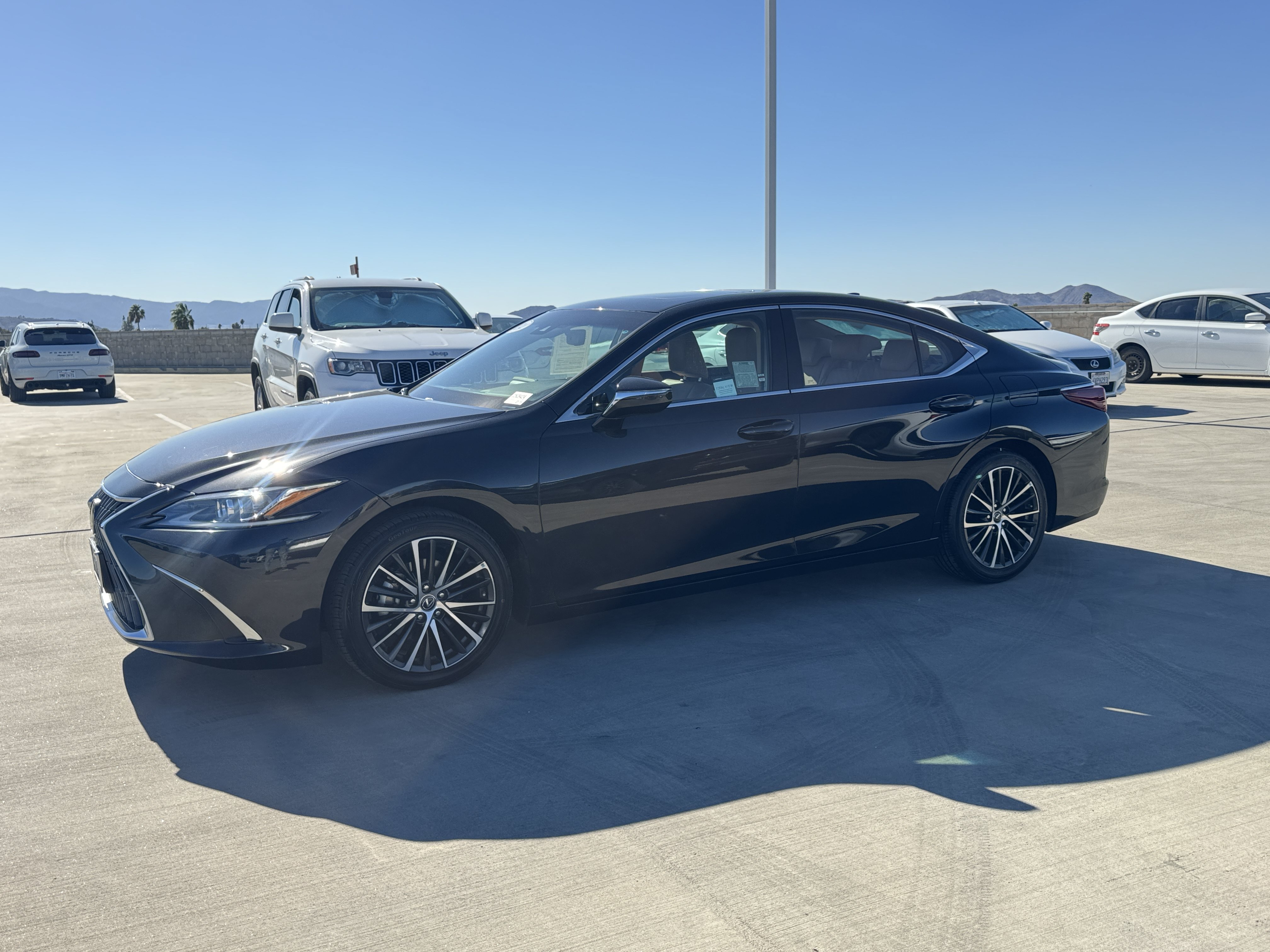 Certified 2024 Lexus ES 350 w/ Premium Package FWD image 5