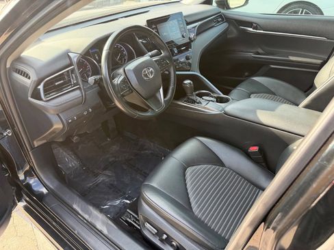 Used 2021 Toyota Camry SE FWD image 7