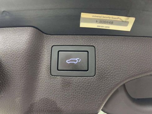 Used 2017 Hyundai Santa Fe Sport w/ 2.0T Ultimate Tech Package 05 AWD/4WD image 23